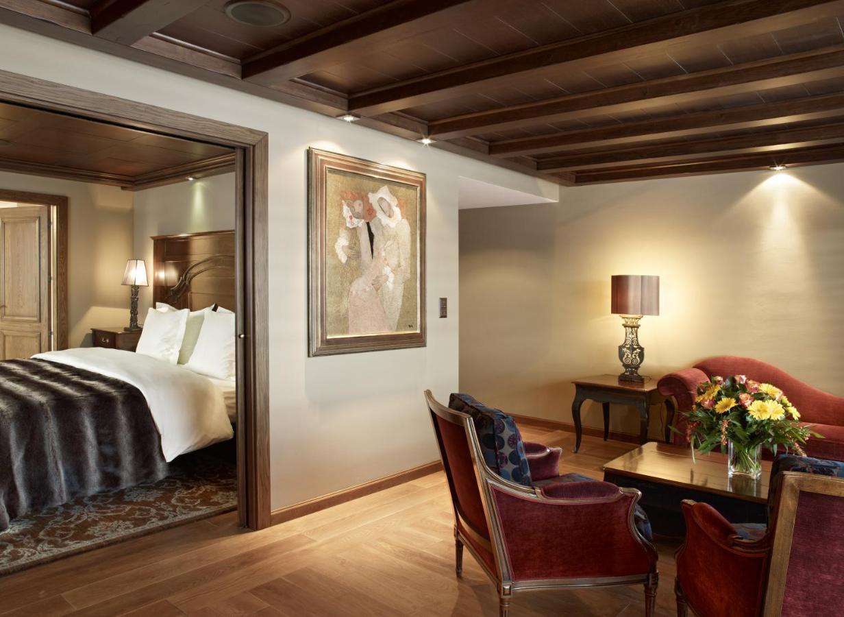 กวาร์ดา กอล์ฟ โฮเต็ล แอนด์ เรสซิเดนซ์ Hotel ครองส์มอนตานา ภายนอก รูปภาพ