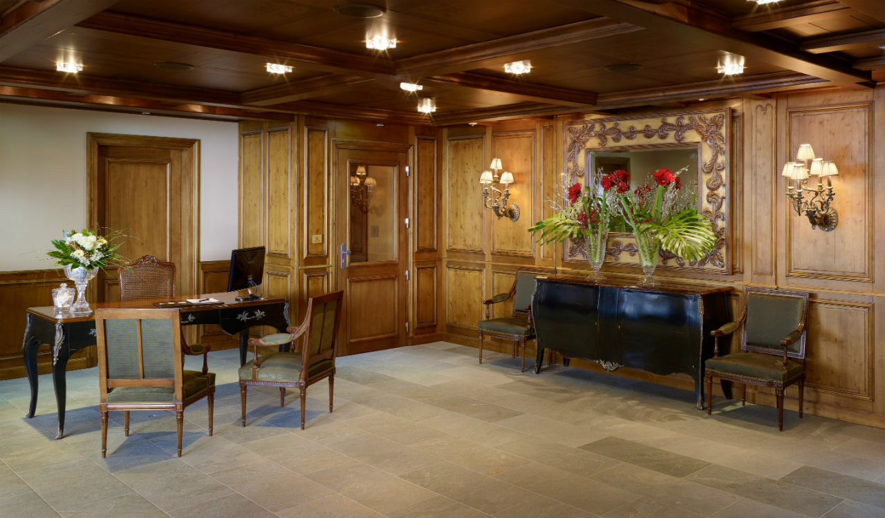 กวาร์ดา กอล์ฟ โฮเต็ล แอนด์ เรสซิเดนซ์ Hotel ครองส์มอนตานา ภายนอก รูปภาพ